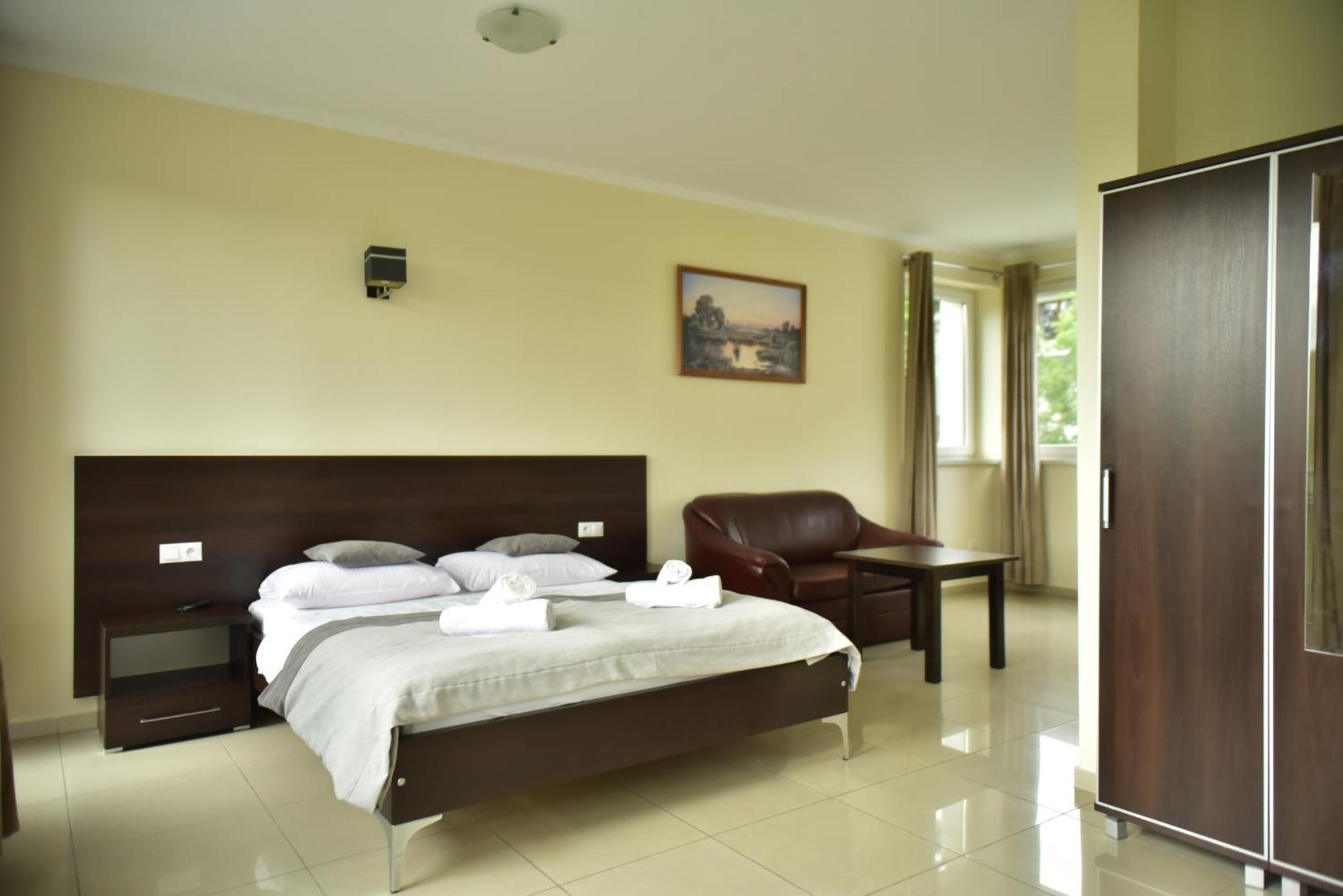 Hotel Wodnik Turawa Esterno foto