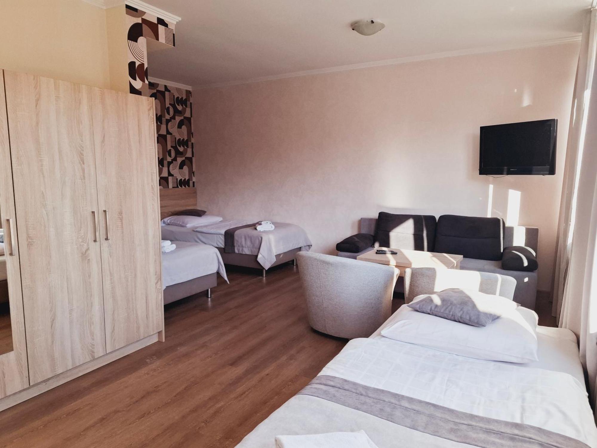 Hotel Wodnik Turawa Esterno foto