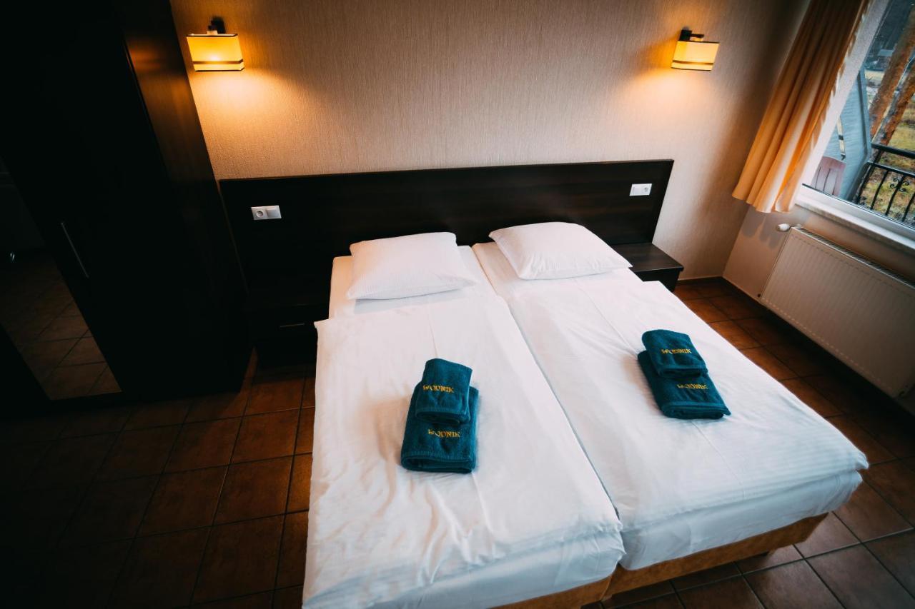 Hotel Wodnik Turawa Esterno foto