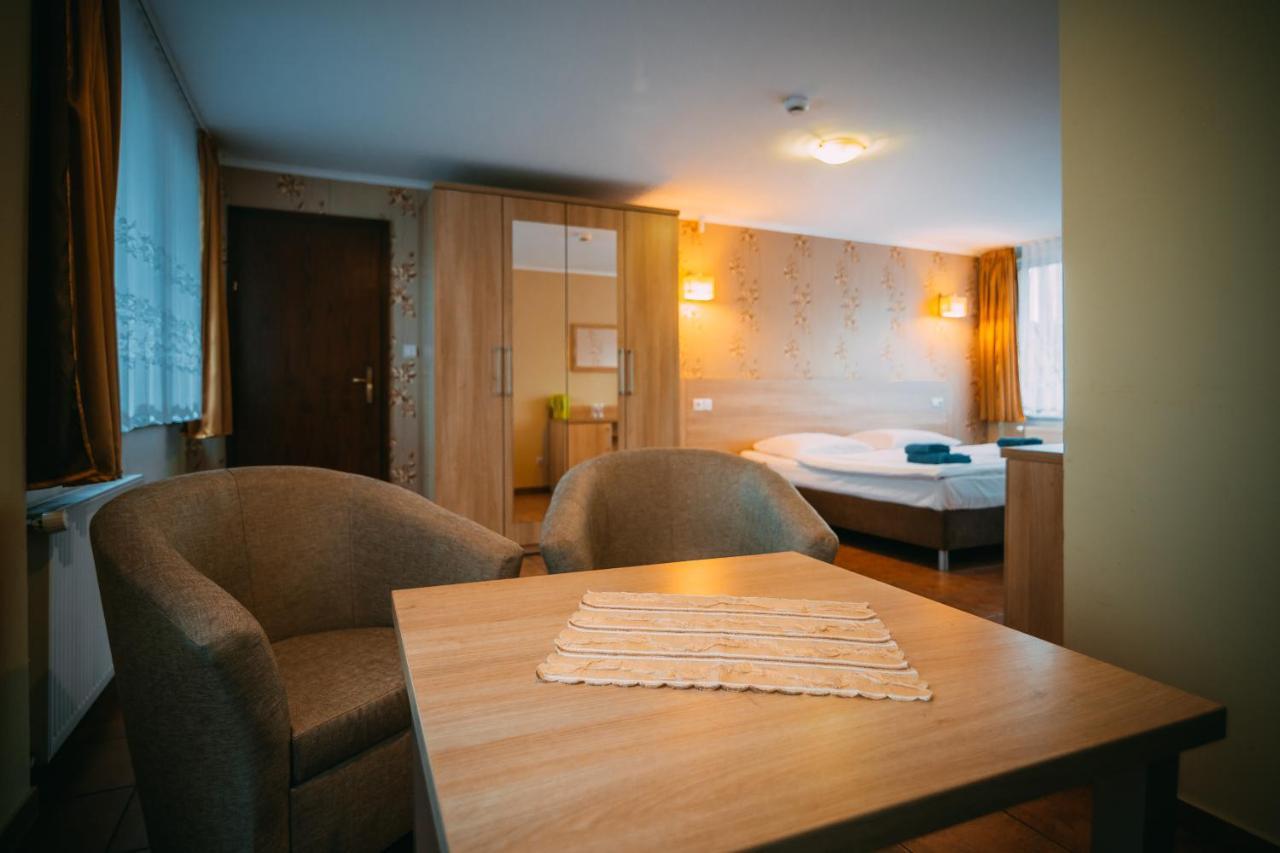 Hotel Wodnik Turawa Esterno foto