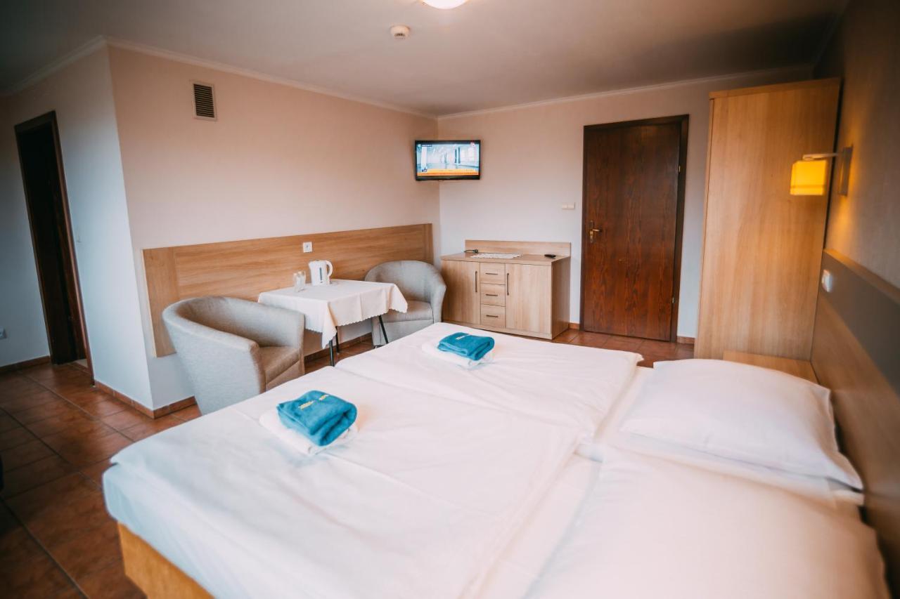 Hotel Wodnik Turawa Esterno foto