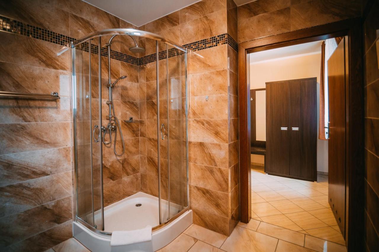 Hotel Wodnik Turawa Esterno foto