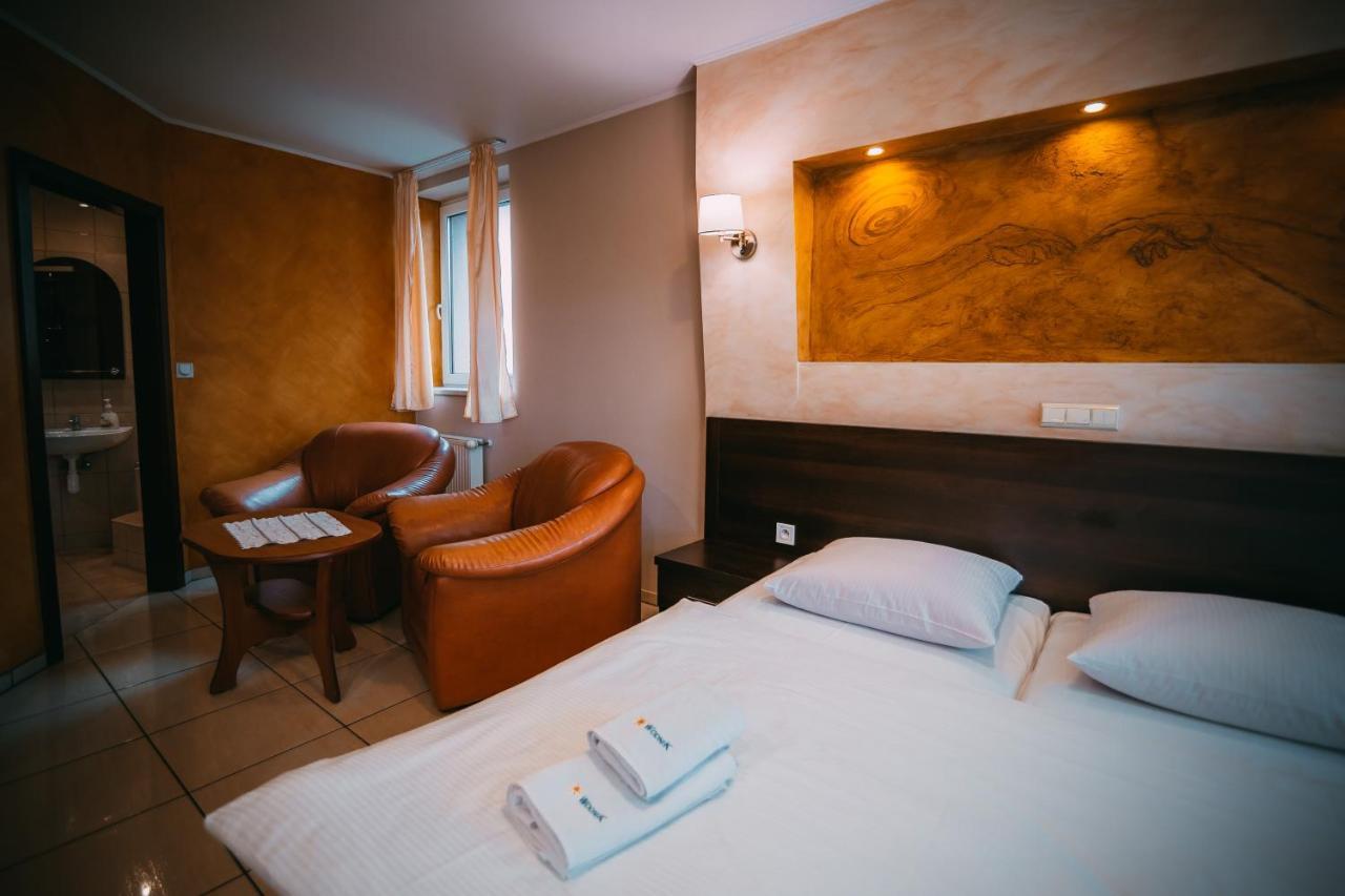 Hotel Wodnik Turawa Esterno foto